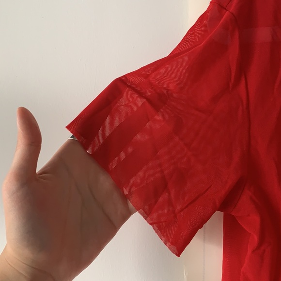 Wilfred Red Mesh T-shirt - Picture 3 of 4